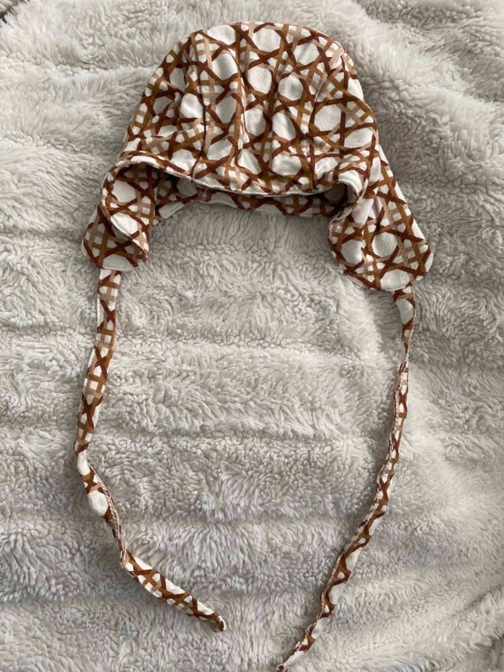 Kate Quinn Bonnet